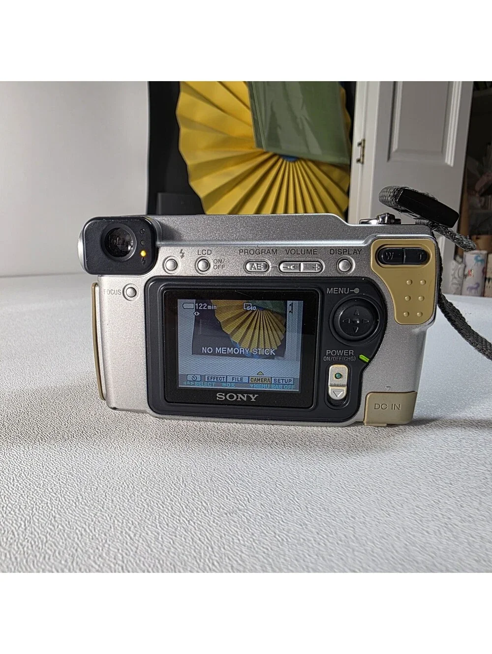 Sony Cyber-Shot DSC-S70 Digital Camera 3.3MP Tested Working